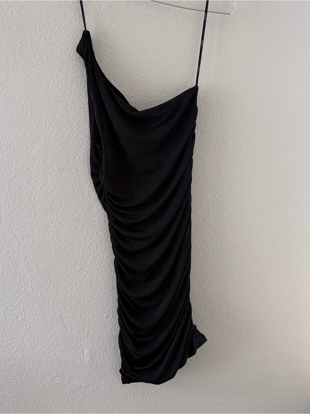 Forever 21 Black One-Shoulder Ruched Midi Dress
